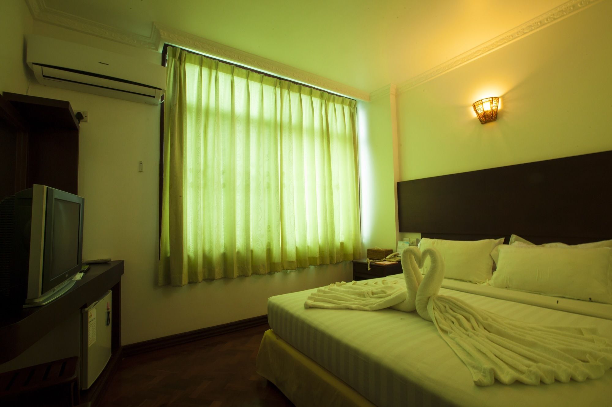 Hotel Queen Μανταλέι Εξωτερικό φωτογραφία